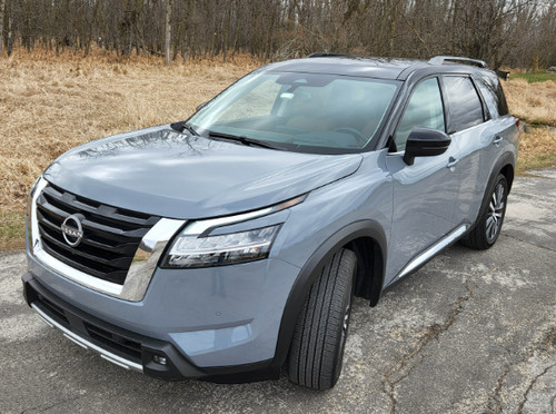 Nissan pathfinder platinum - nissan,